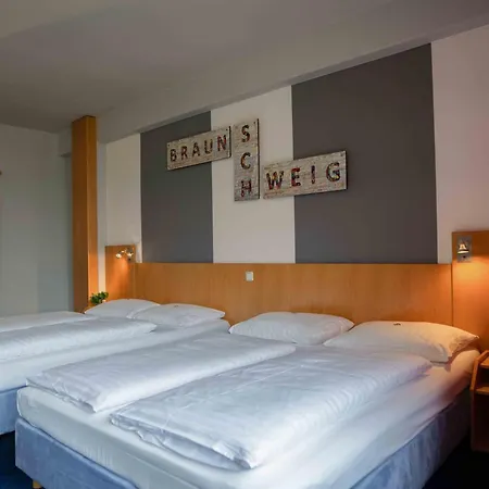 Plaza Nord 3* Braunschweig